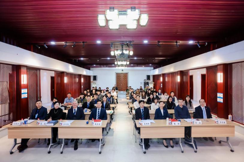 d82aaeb139e14469bd2ff55b20e16cf4